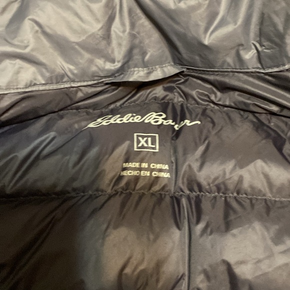 Eddie Bauer vest - Picture 6 of 7